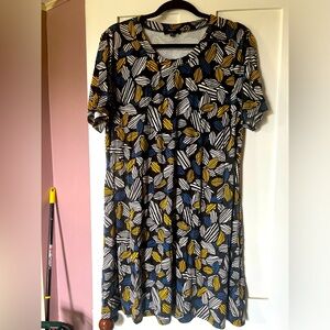 Casual printed shift dress